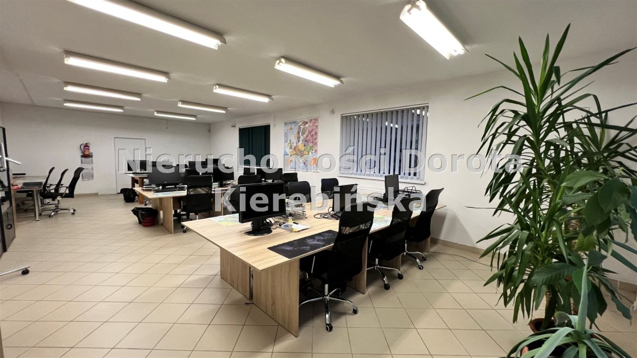 Hala/magazyn Tomaszów Mazowiecki, ul. Parkowa