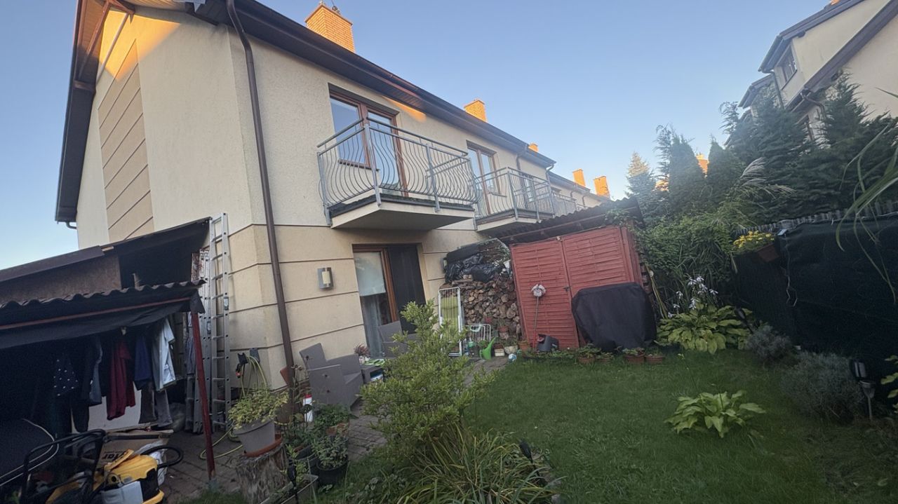 dom szeregowy, 5 pokoi Rumia, ul. Harcmistrza Pawła Wyszeckiego. Zdjęcie 16