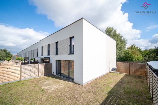 dom szeregowy, 5 pokoi Ostrów Wielkopolski, ul. Włodzimierza Lewandowskiego. Zdjęcie 3