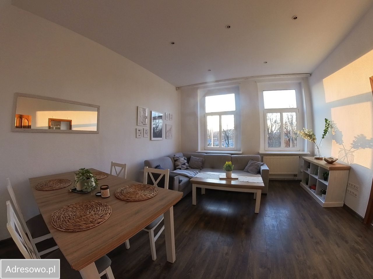 Mieszkanie 3-pokojowe Jelenia Góra, ul. Wolności. Zdjęcie 1