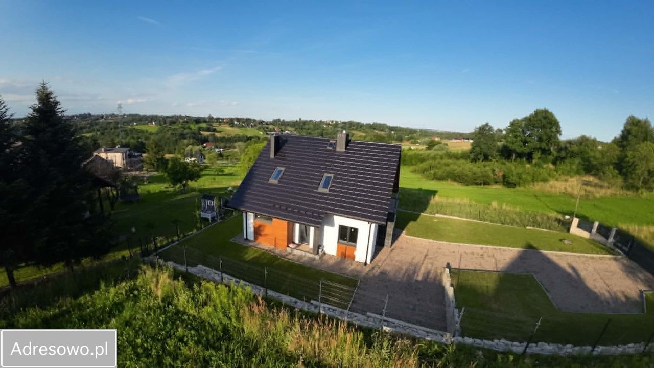 dom wolnostojący, 5 pokoi Chorowice, ul. Adama Doboszyńskiego. Zdjęcie 3