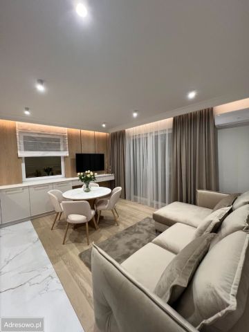 Mieszkanie 3-pokojowe Warszawa Mokotów, ul. Dywizjonu AK "Jeleń". Zdjęcie 1