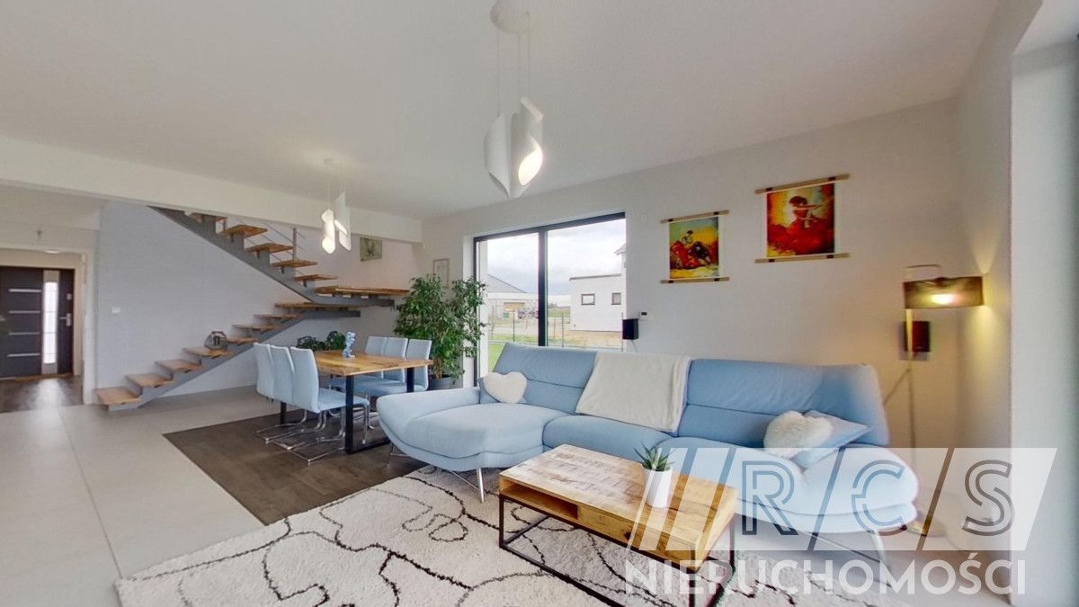 dom wolnostojący, 5 pokoi Kębłowice. Zdjęcie 2