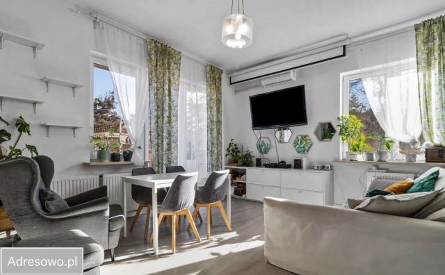 Mieszkanie 3-pokojowe Sulejówek, al. Piłsudskiego. Zdjęcie 1