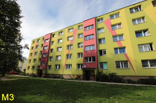 Mieszkanie 4-pokojowe Wałbrzych Piaskowa Góra, ul. Tadeusza Gajcego. Zdjęcie 1