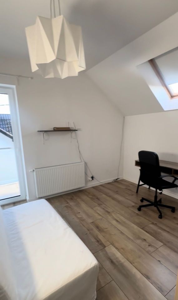 bliźniak, 4 pokoje Wierzchowie. Zdjęcie 2