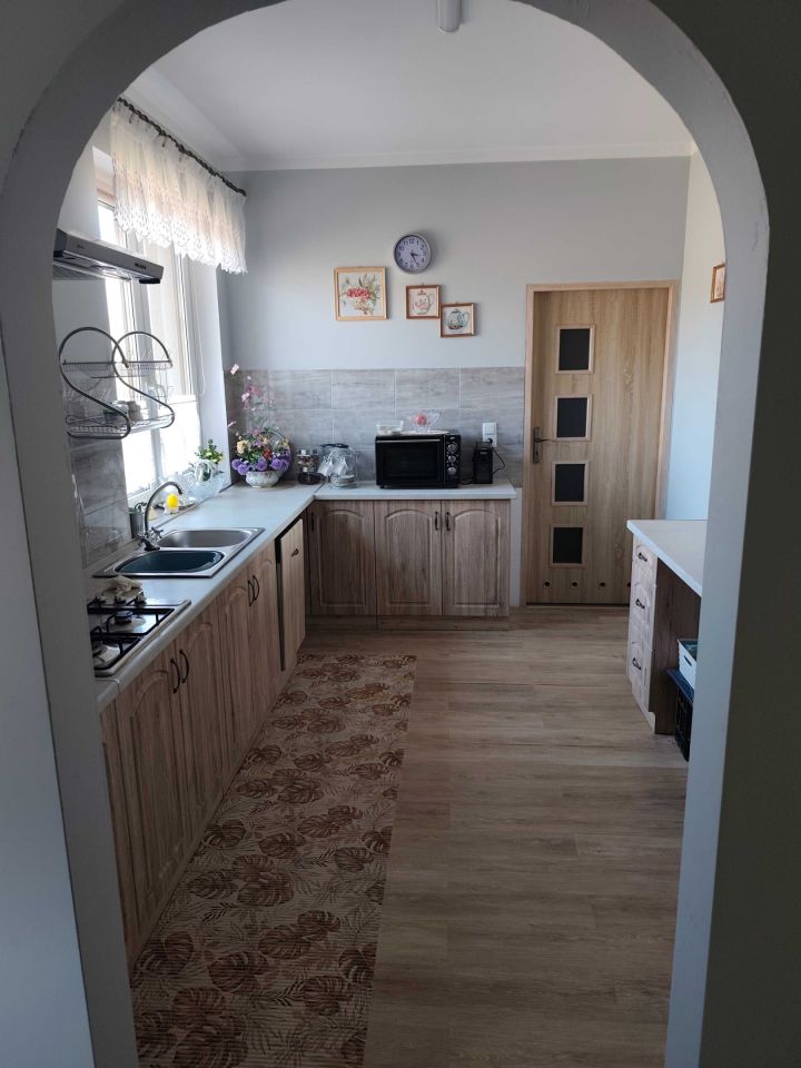 dom wolnostojący, 2 pokoje Rychlik. Zdjęcie 6