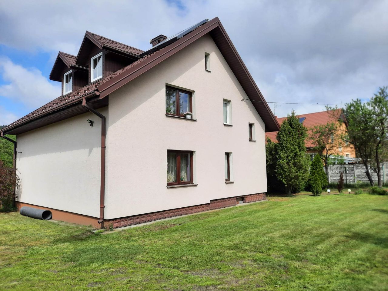 dom wolnostojący, 5 pokoi Nowa Huta Łapigrosz. Zdjęcie 4