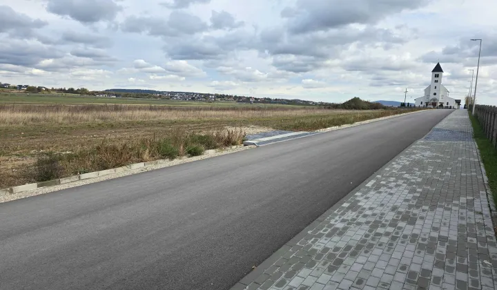 Działka budowlana Domaszowice, ul. Św. Ojca Pio