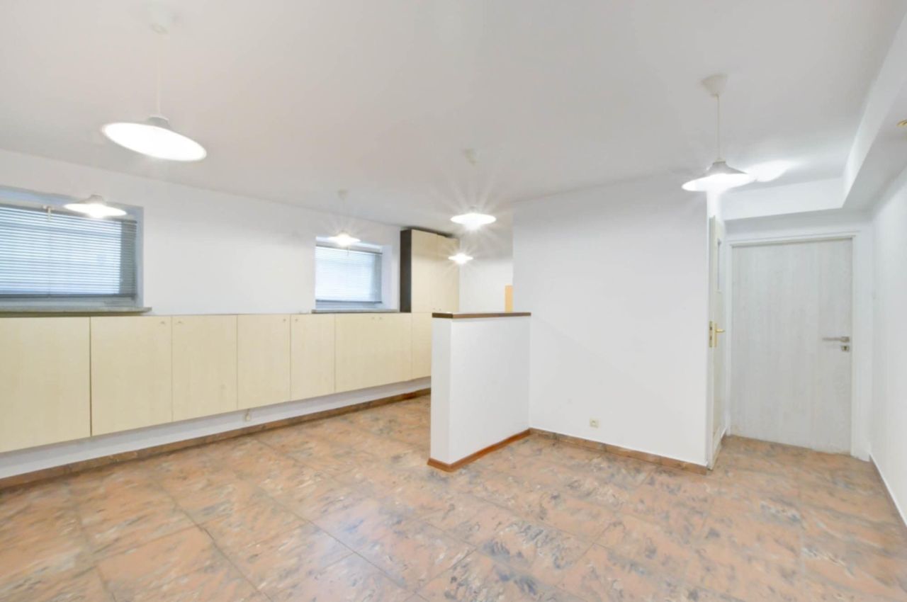 Lokal Zambrów, ul. gen. Józefa Bema. Zdjęcie 4