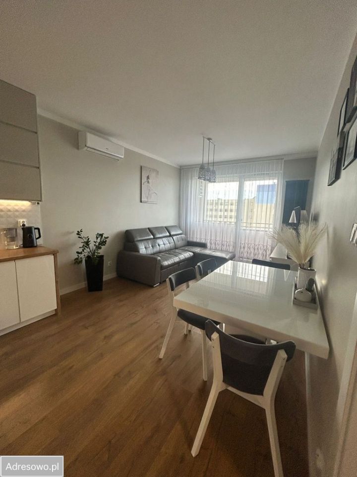 Mieszkanie 3-pokojowe Radom Osiedle XV-lecia, ul. Żwirki i Wigury. Zdjęcie 12