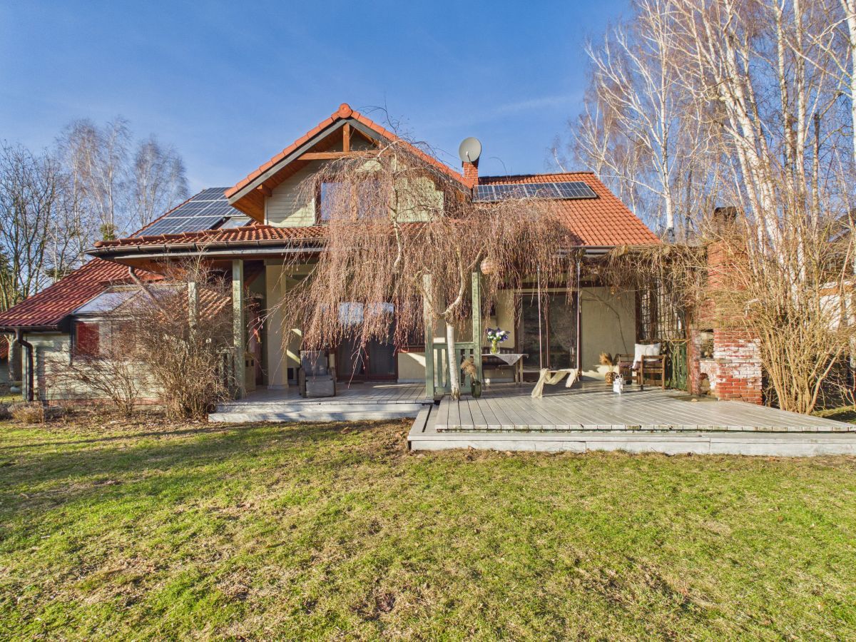 dom wolnostojący, 7 pokoi Pęcice Małe. Zdjęcie 19