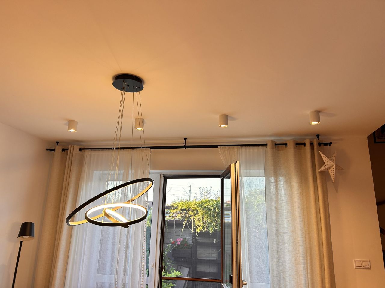 dom szeregowy, 5 pokoi Ząbki Centrum, ul. Józefa Piłsudskiego. Zdjęcie 9