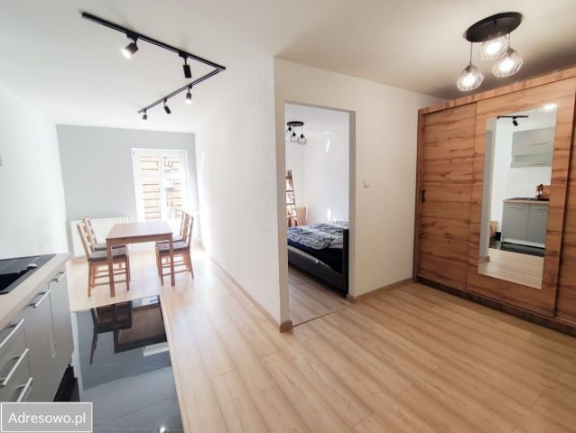 Mieszkanie 2-pokojowe Bytom Śródmieście, ul. marsz. Józefa Piłsudskiego. Zdjęcie 1