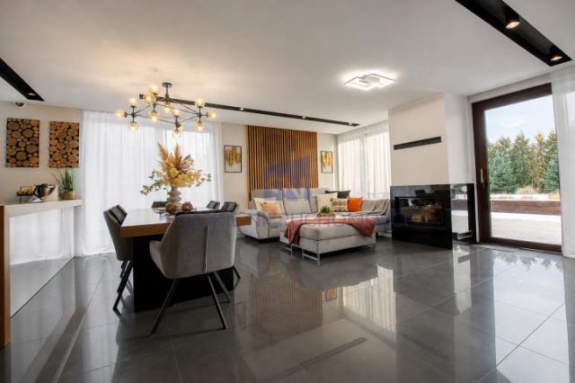 dom wolnostojący, 7 pokoi Strzeszów, ul. Osiedlowa. Zdjęcie 4