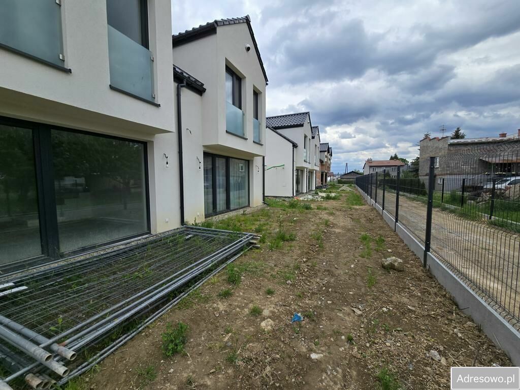 bliźniak, 3 pokoje Kraków Podgórze. Zdjęcie 3