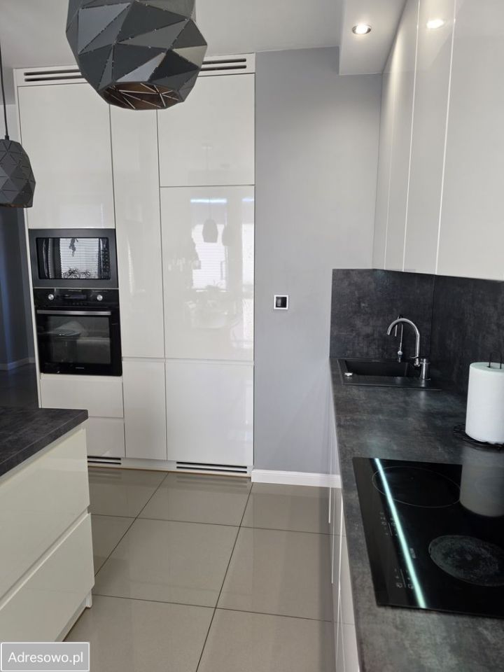 Mieszkanie 3-pokojowe Parczew. Zdjęcie 3