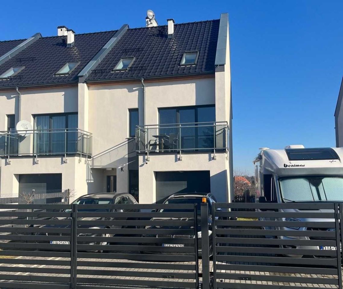 dom szeregowy Jawor, ul. Władysława Reymonta. Zdjęcie 3