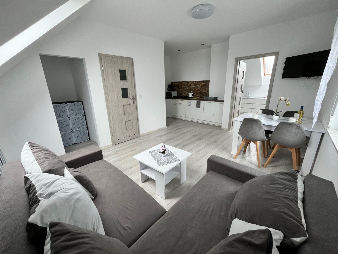 dom wolnostojący, 6 pokoi Międzywodzie. Zdjęcie 4