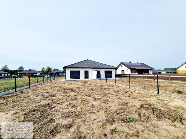 bliźniak, 4 pokoje Kochowo. Zdjęcie 2