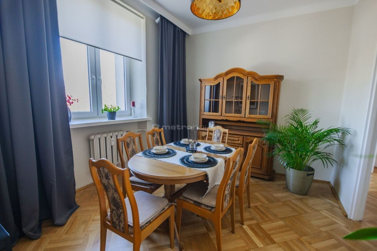 Mieszkanie 4-pokojowe Nowy Dwór Mazowiecki, ul. Sportowa. Zdjęcie 3