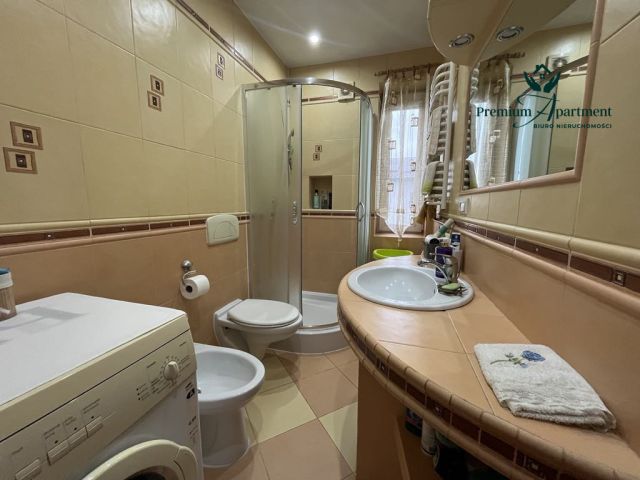 dom wolnostojący, 6 pokoi Jędrzejów, ul. Kadłubka. Zdjęcie 12