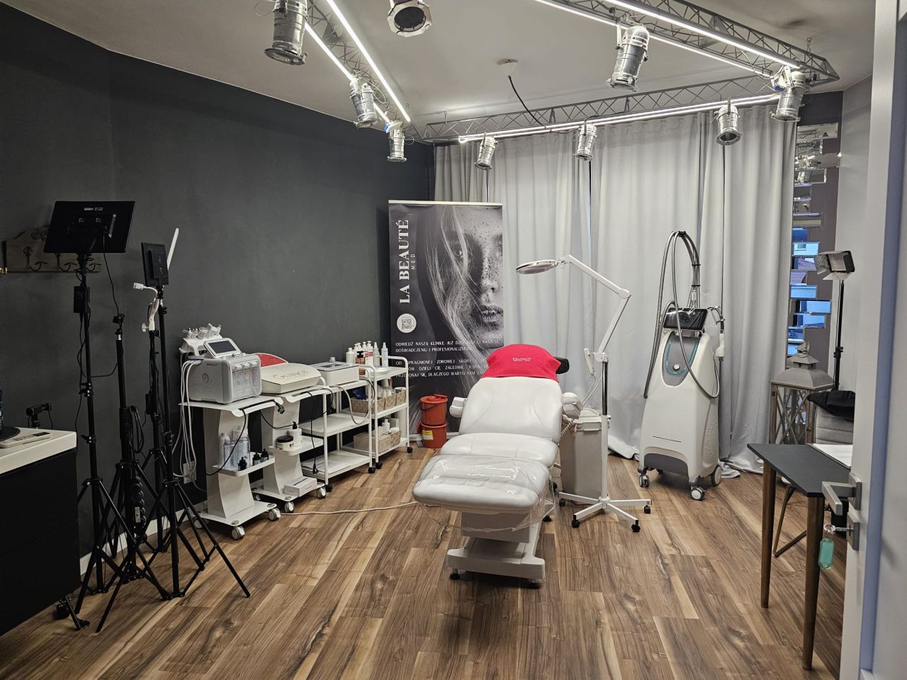 Lokal Warszawa Wola, ul. Białowiejska. Zdjęcie 10