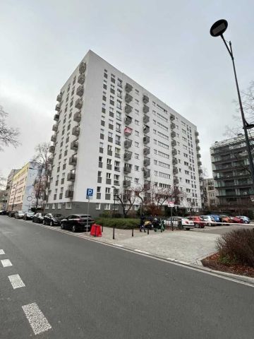 Mieszkanie 3-pokojowe Warszawa Śródmieście, ul. Chmielna. Zdjęcie 1