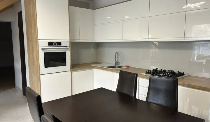 dom wolnostojący, 5 pokoi Poznań Winogrady, ul. Czarna Rola