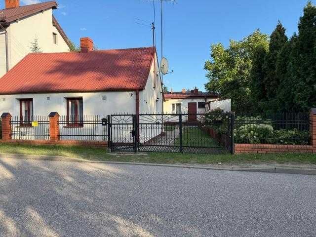dom wolnostojący Ostrów Mazowiecka, ul. Królowej Bony. Zdjęcie 1