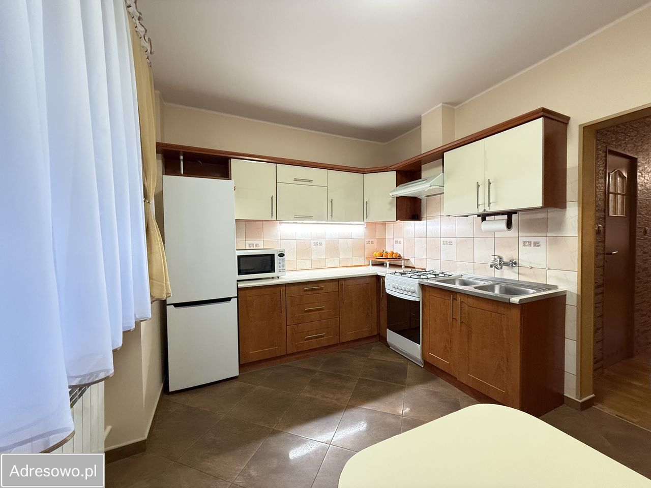 dom szeregowy, 5 pokoi Bełchatów, os. Dolnośląskie. Zdjęcie 4