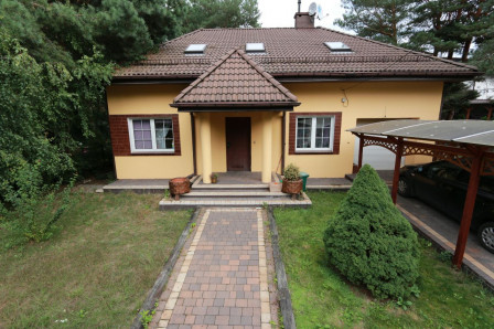 dom wolnostojący, 6 pokoi Józefów Michalin, ul. Kwiatowa 25