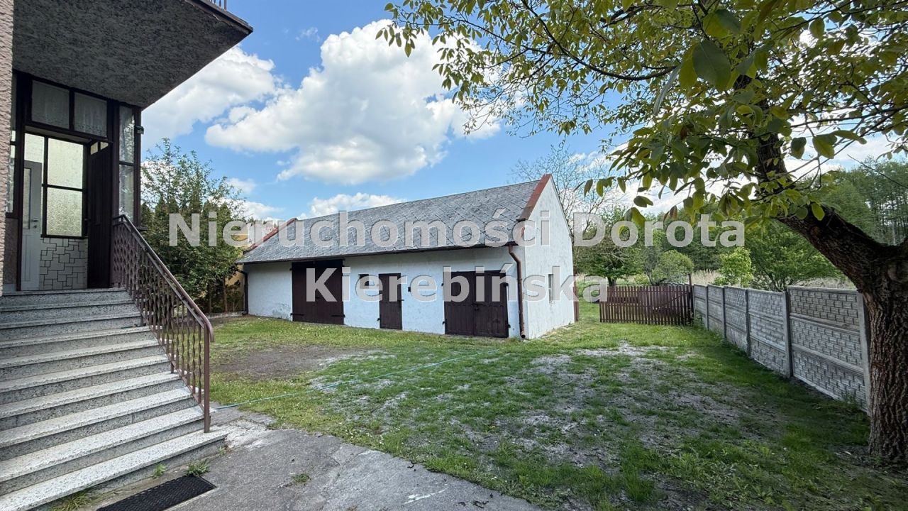 dom wolnostojący, 6 pokoi Tomaszów Mazowiecki. Zdjęcie 11