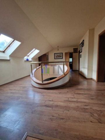 dom wolnostojący, 7 pokoi Kiełczów. Zdjęcie 14