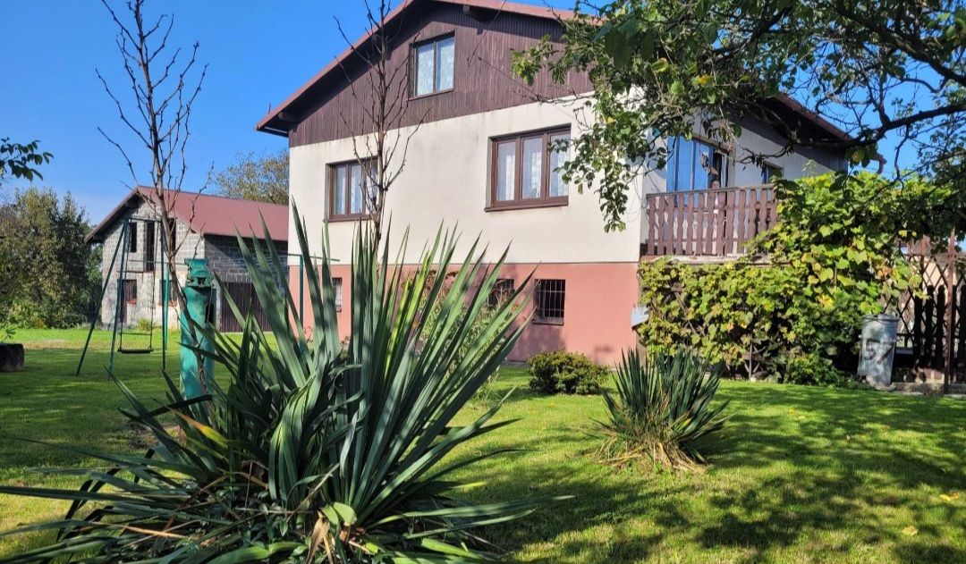 dom wolnostojący, 4 pokoje Ogrodzona, ul. Wiosenna