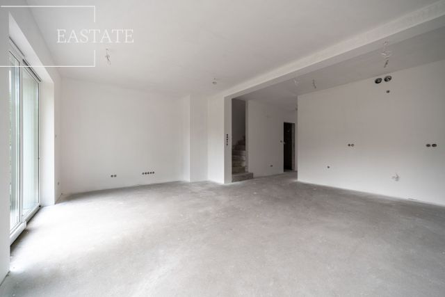 dom szeregowy, 5 pokoi Płochocin. Zdjęcie 2