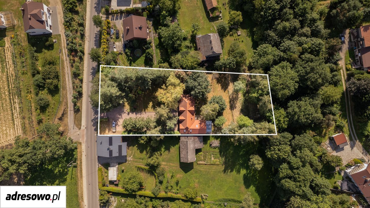 dom wolnostojący, 4 pokoje Burów. Zdjęcie 2