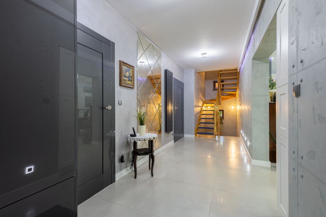 dom wolnostojący, 6 pokoi Nowe Biskupice. Zdjęcie 15