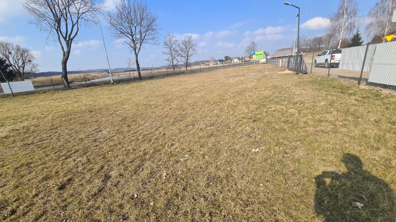 Działka inwestycyjna Bratian