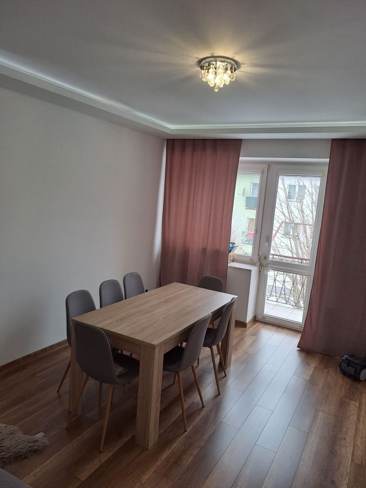 Mieszkanie 2-pokojowe Ostrowiec Świętokrzyski, ul. Henryka Sienkiewicza. Zdjęcie 3