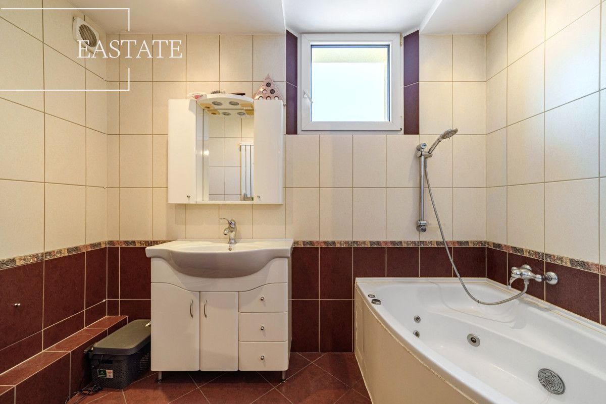 dom szeregowy, 4 pokoje Łomianki. Zdjęcie 9