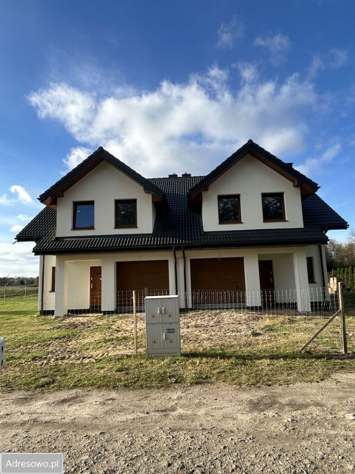 bliźniak, 5 pokoi Skubianka. Zdjęcie 11