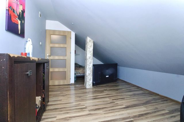 bliźniak, 5 pokoi Biórków Mały. Zdjęcie 6