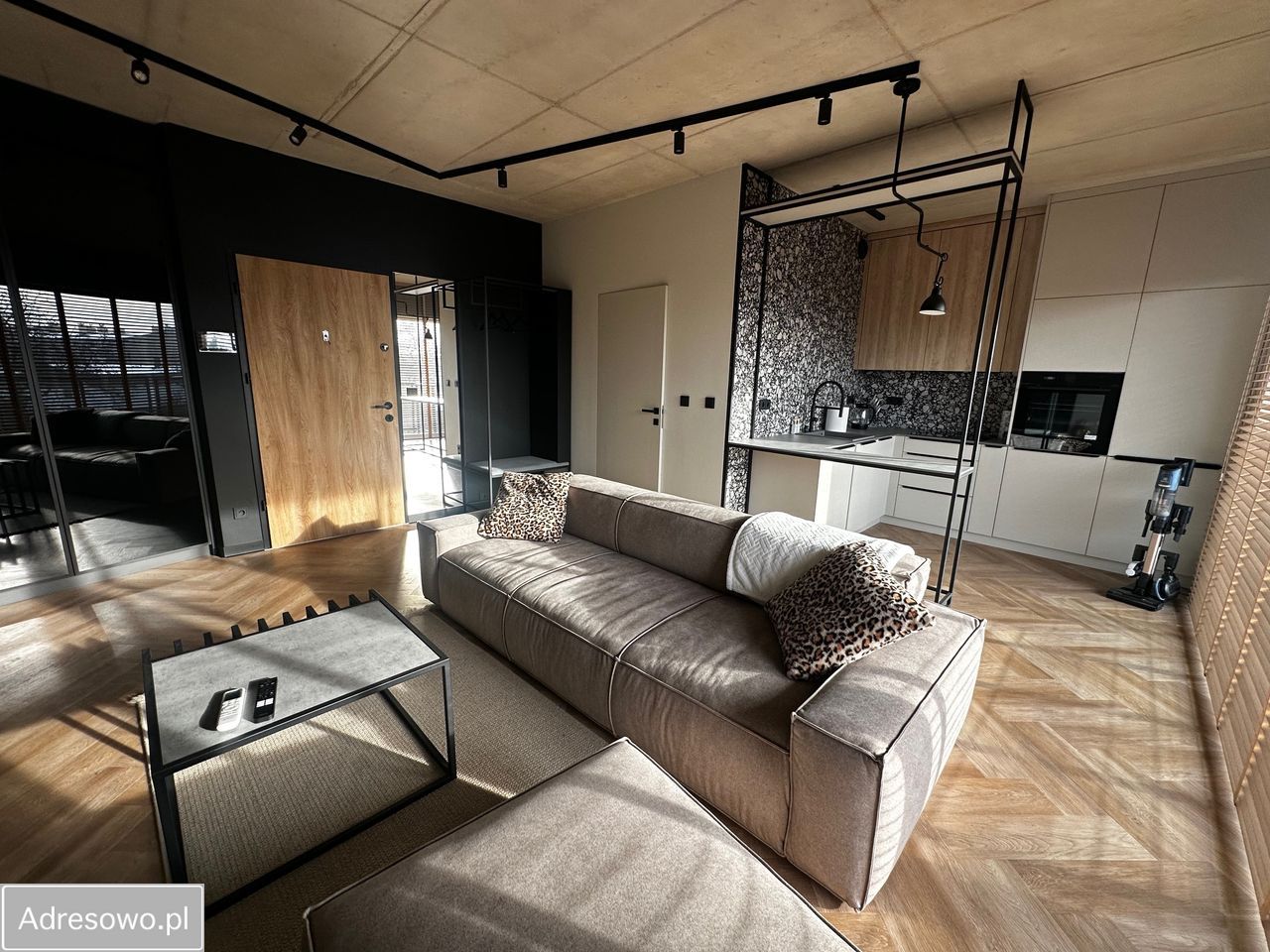 Mieszkanie 2-pokojowe Katowice Dąb, ul. Złota. Zdjęcie 2