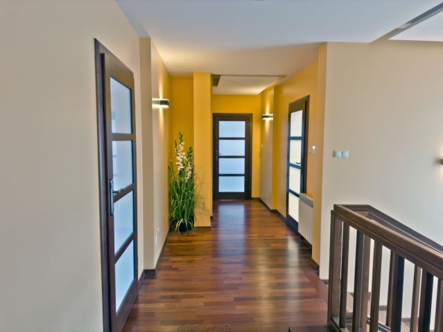 dom wolnostojący, 7 pokoi Stare Babice, ul. Koczarska. Zdjęcie 19