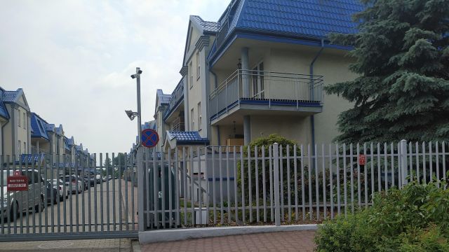 Mieszkanie 3-pokojowe Piaseczno Centrum, ul. Stanisława Staszica. Zdjęcie 1