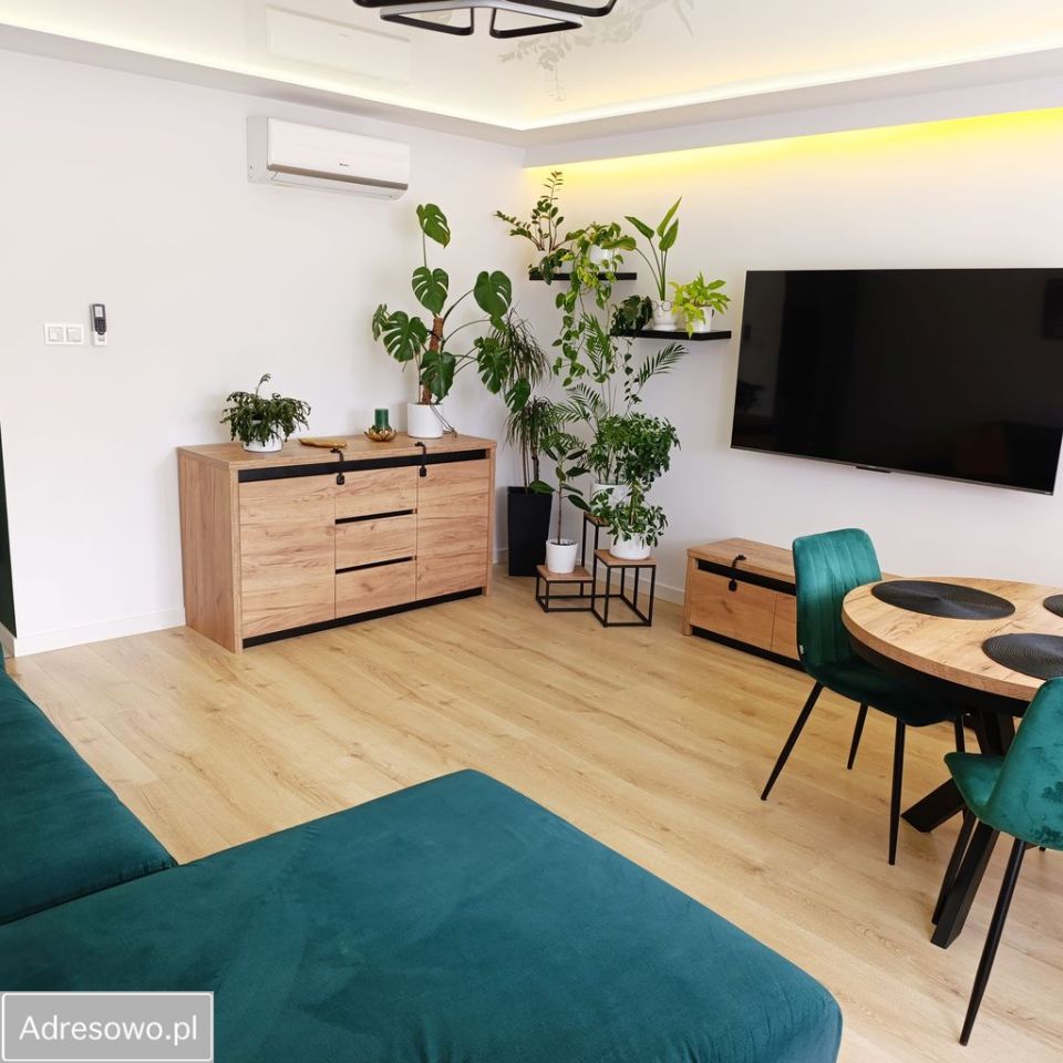 Mieszkanie 4-pokojowe Nowy Dwór Mazowiecki Osiedle Młodych, ul. gen. Leopolda Okulickiego. Zdjęcie 1