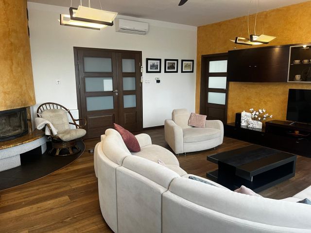 Mieszkanie 3-pokojowe Kętrzyn, ul. gen. Władysława Sikorskiego. Zdjęcie 1