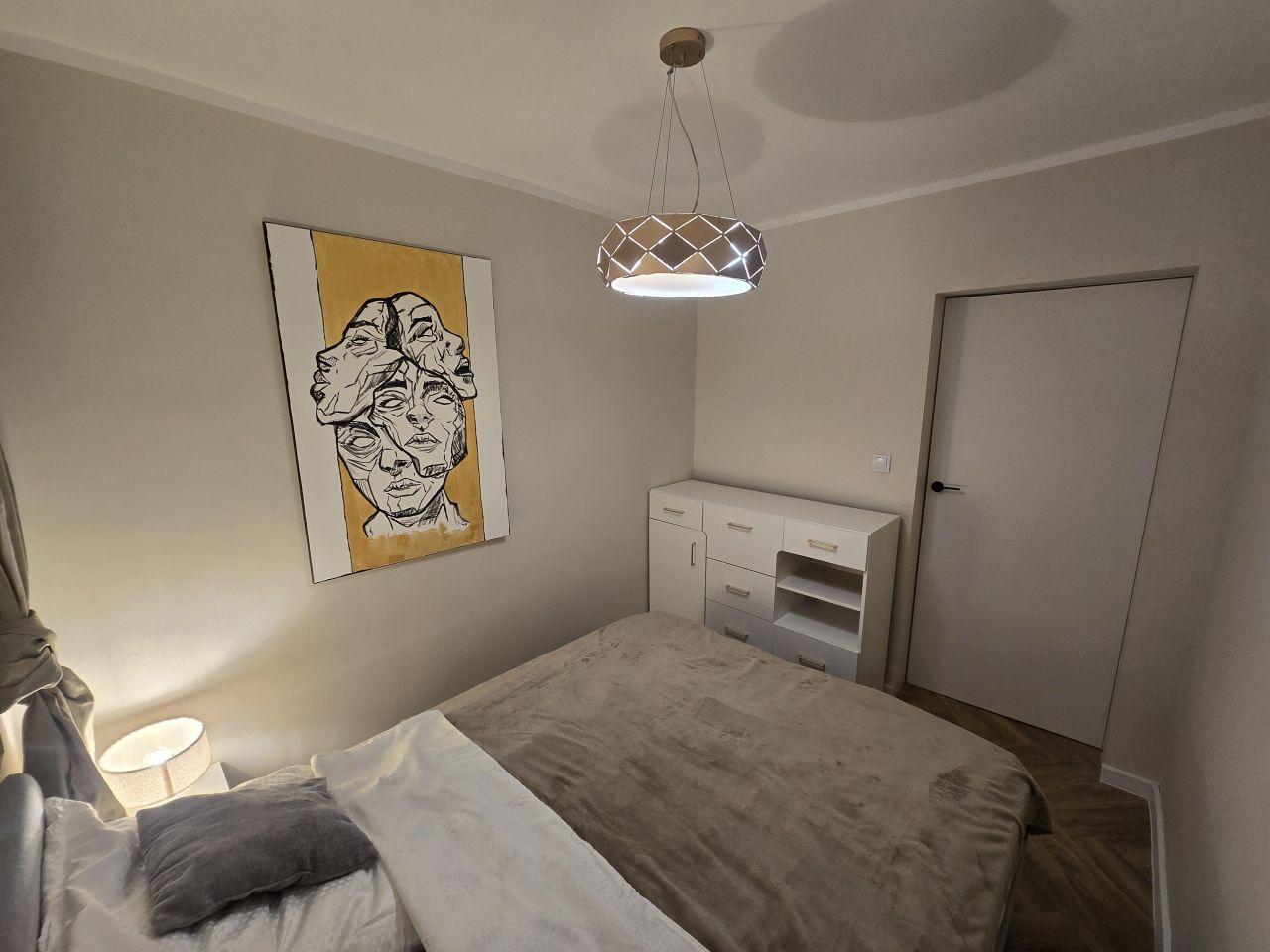 Mieszkanie 3-pokojowe Płock Stare Miasto, ul. Jana Kochanowskiego. Zdjęcie 3