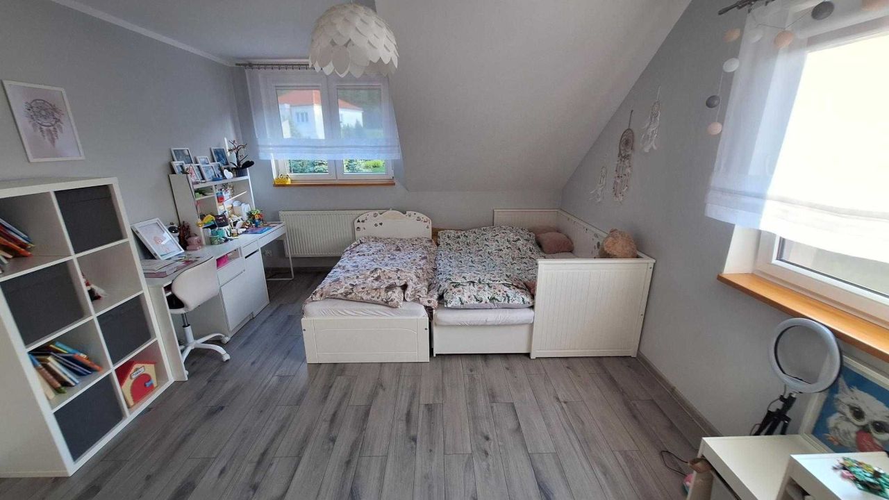 bliźniak, 4 pokoje Bielawa, ul. Juliana Tuwima. Zdjęcie 2